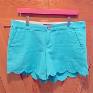 Lilly Pulitzer 5” Buttercup Stretch Short in Blue Horizon. Size 8.